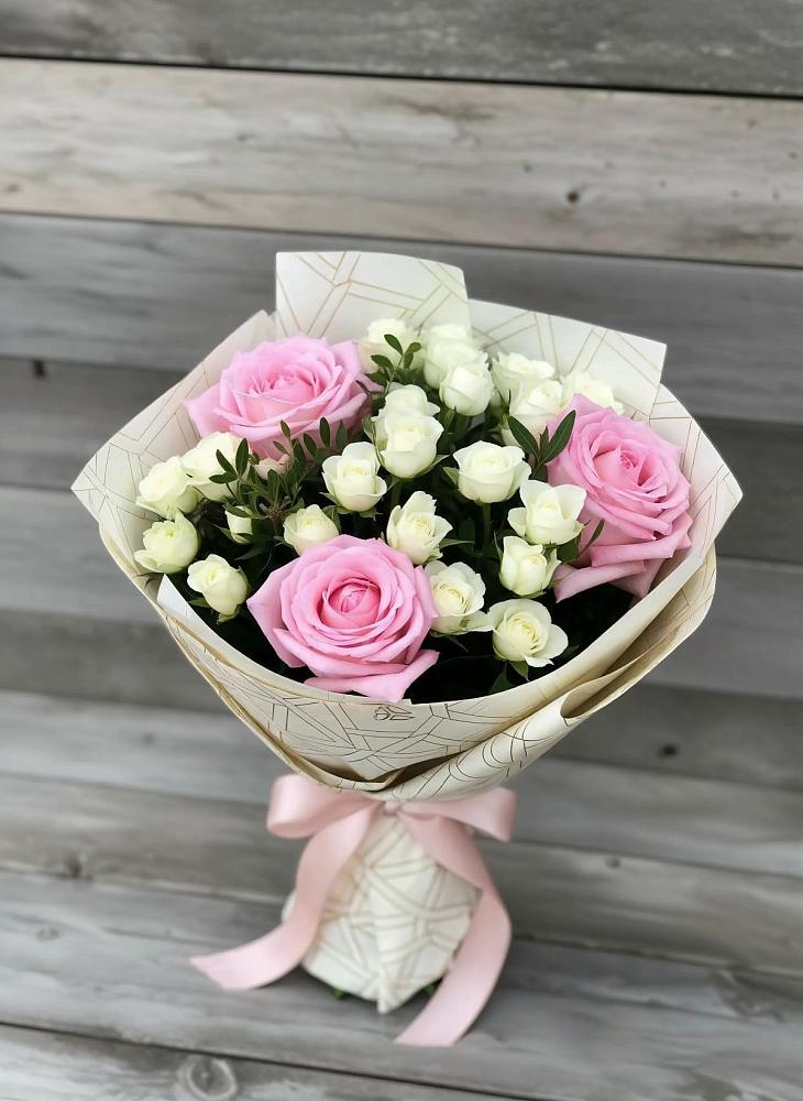 Букет цветов из: Розы в Предивинске