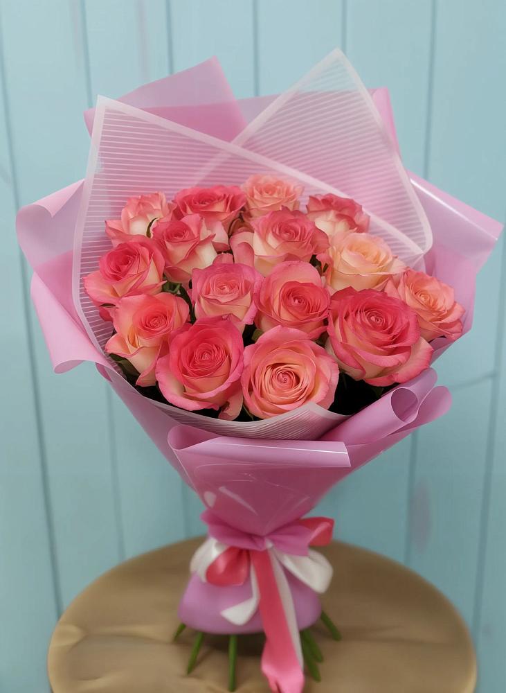Букет 15 Розовых роз Равель в Предивинске