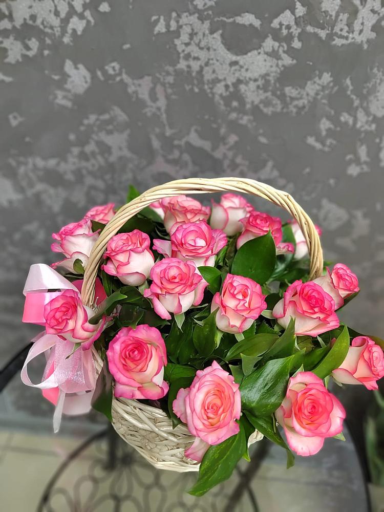 Цветочная композиция из Розы в корзине в Предивинске