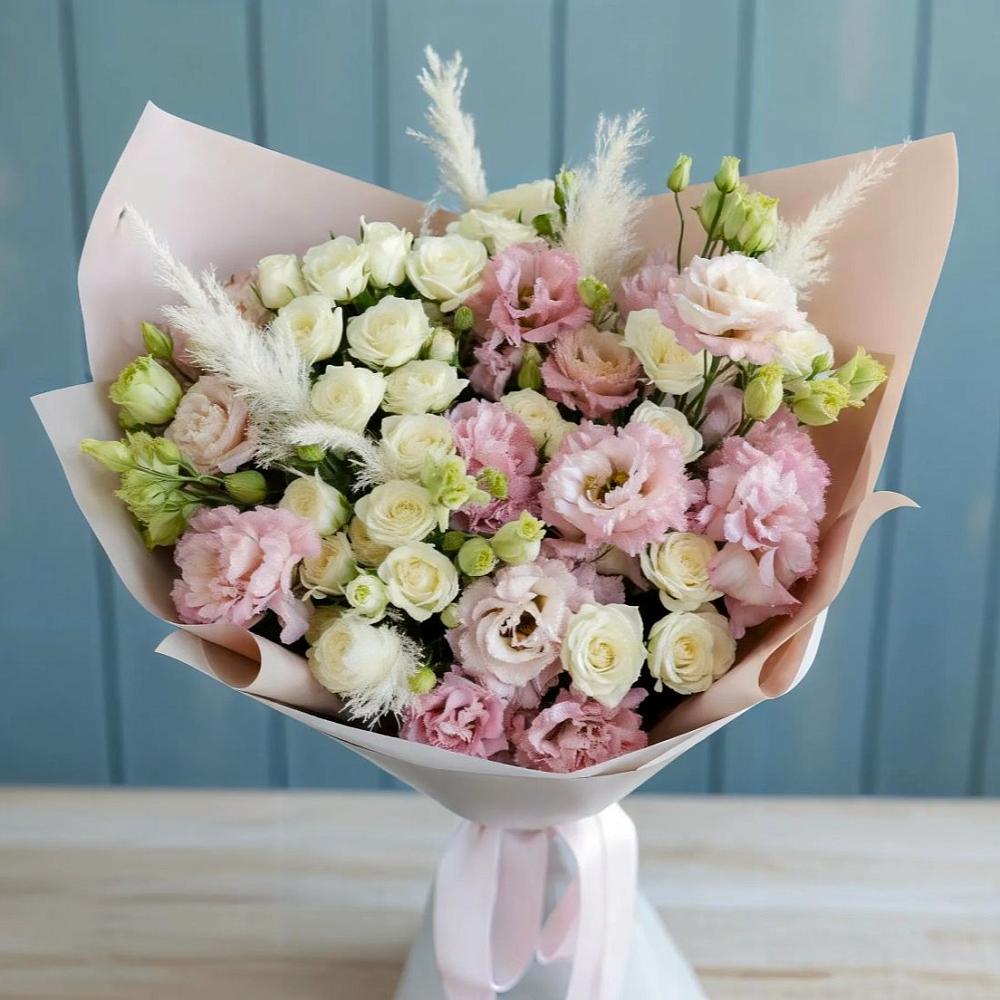 Букет цветов из: Альстромерии и Розы в Предивинске