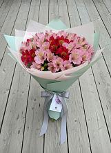 Букет цветов из:  Альстромерии #REPLACE_PRED# Предивинске