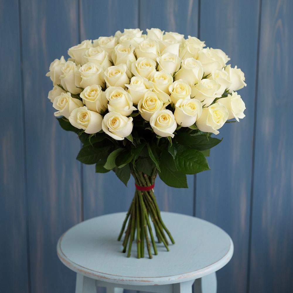 Букет 51 Белая роза Эдлесс Лав в Предивинске