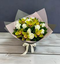 Букет цветов из:  Орхидеи и Розы #REPLACE_PRED# Предивинске