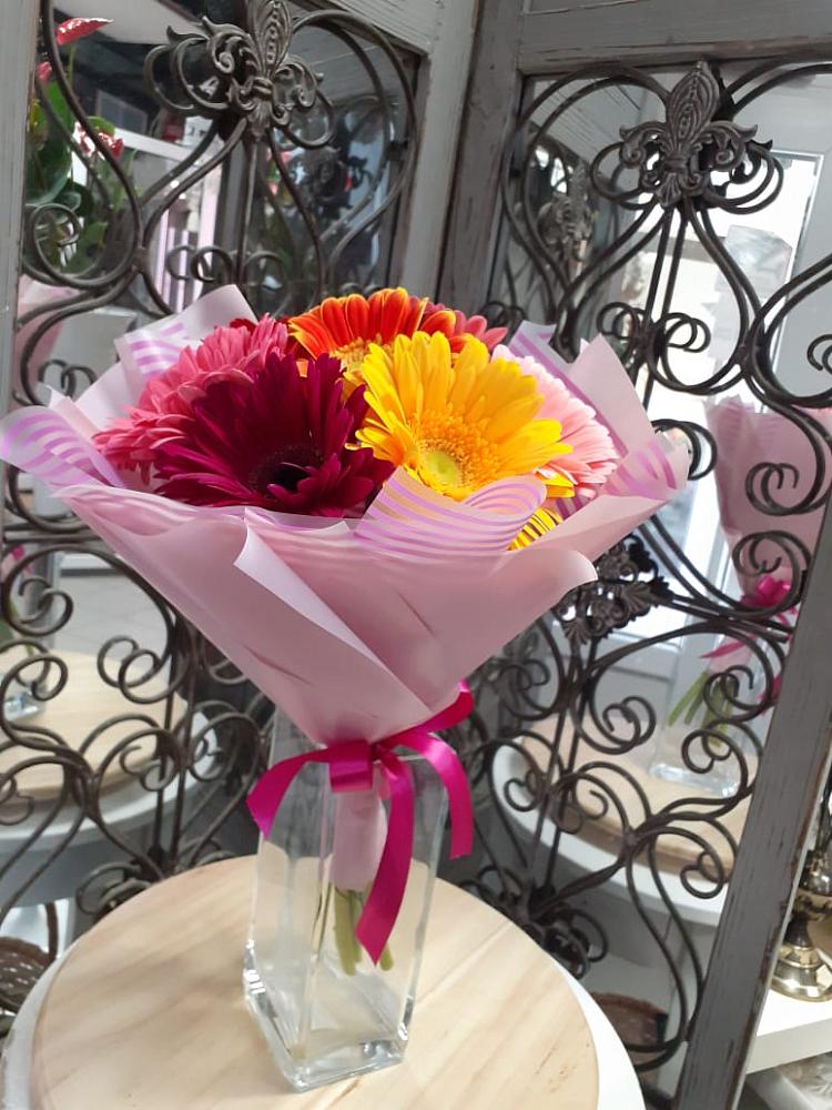 Букет цветов из: Герберы в Предивинске