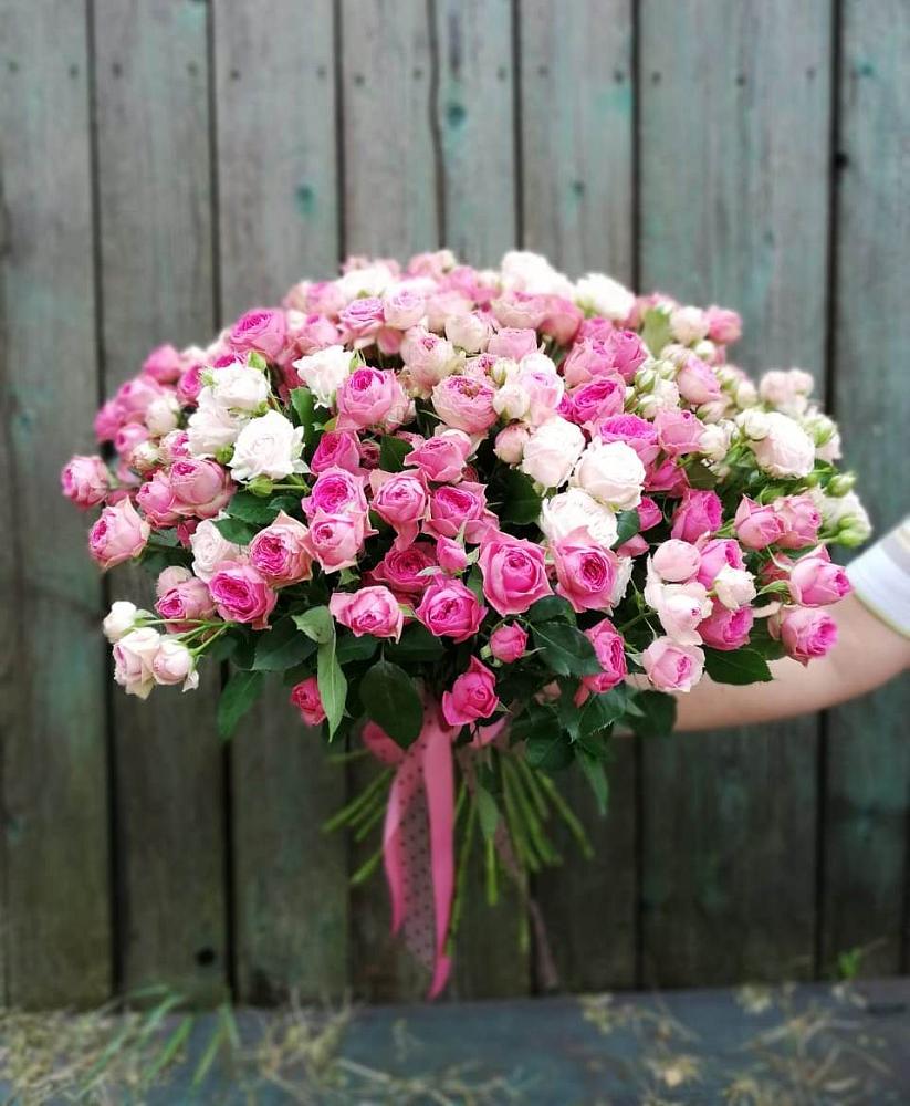 Букет Розовые кустовые розы Натали и Лав Лидия в Предивинске