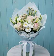 Букет цветов из:  Розы и Лизиантусы в Предивинске