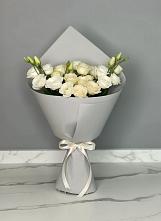 Букет цветов из:  Розы и Лизиантусы в Предивинске